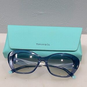 AUTHENTIC TIFFANY & CO CATEYE SUNGLASSES